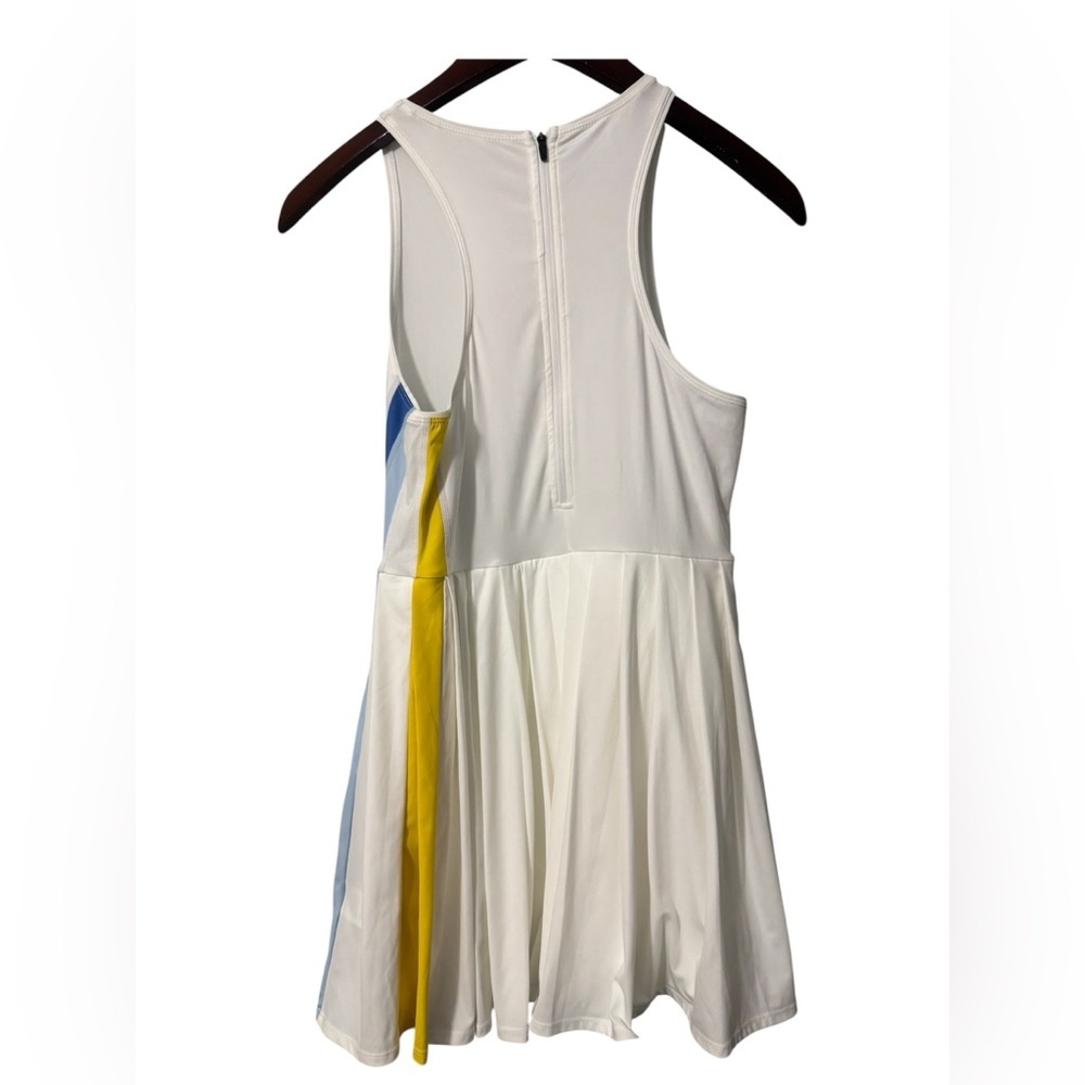 Fourlaps Athletic Dress with Built-In Bike Shorts White & Blue Activewear - Picture 2 of 7